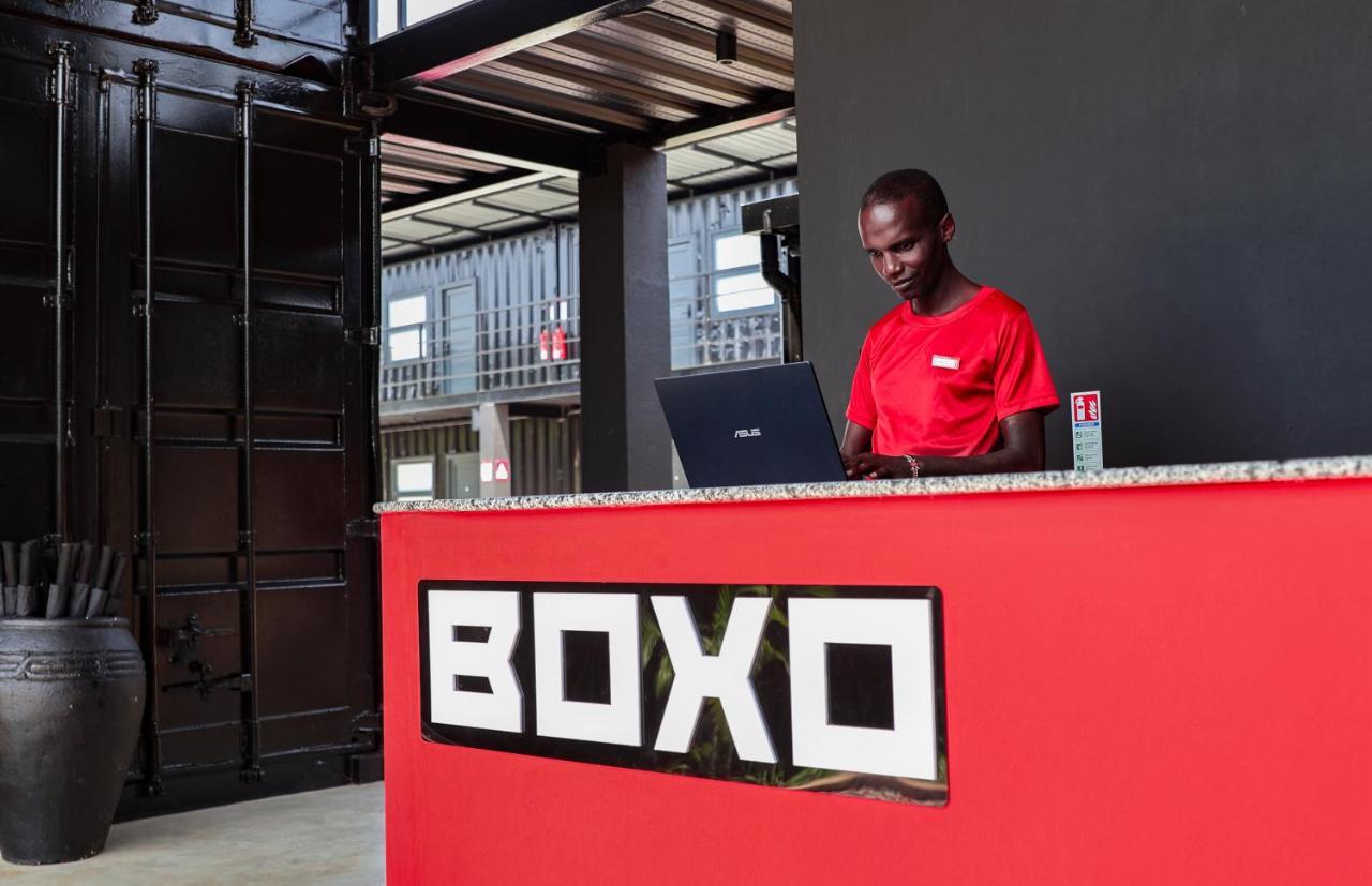 Boxo Diani - Unique Beach Front Container Eco-Hotel ディアニ・ビーチ エクステリア 写真